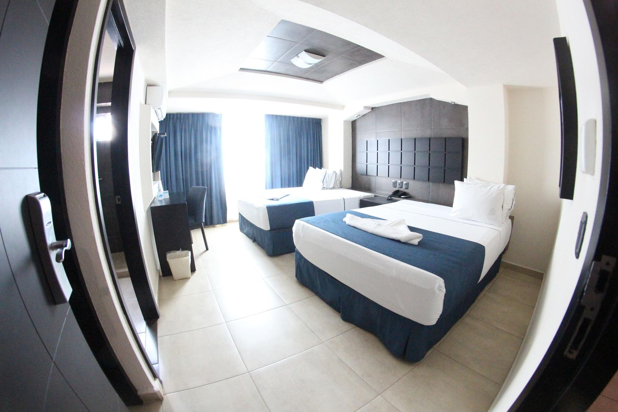 Hotel Portonovo Plaza Malecon Puerto Vallarta Bagian luar foto